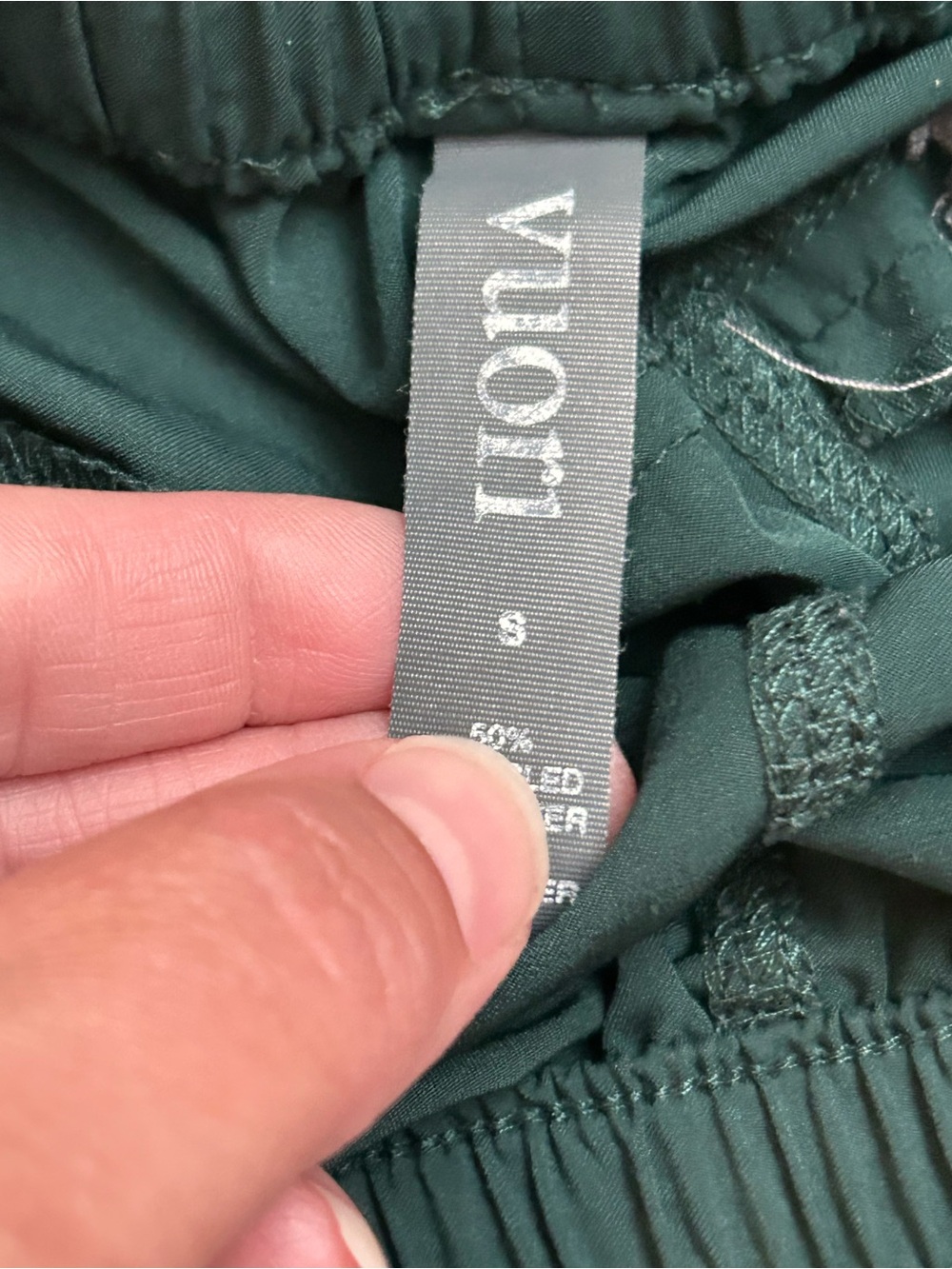 Vuori Dash Shorts 3” Forest Green Elastic Waist Size Small - Picture 5 of 6